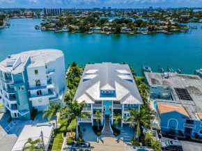 Treasure Trove Buccaneer | Waterfront with a Pool